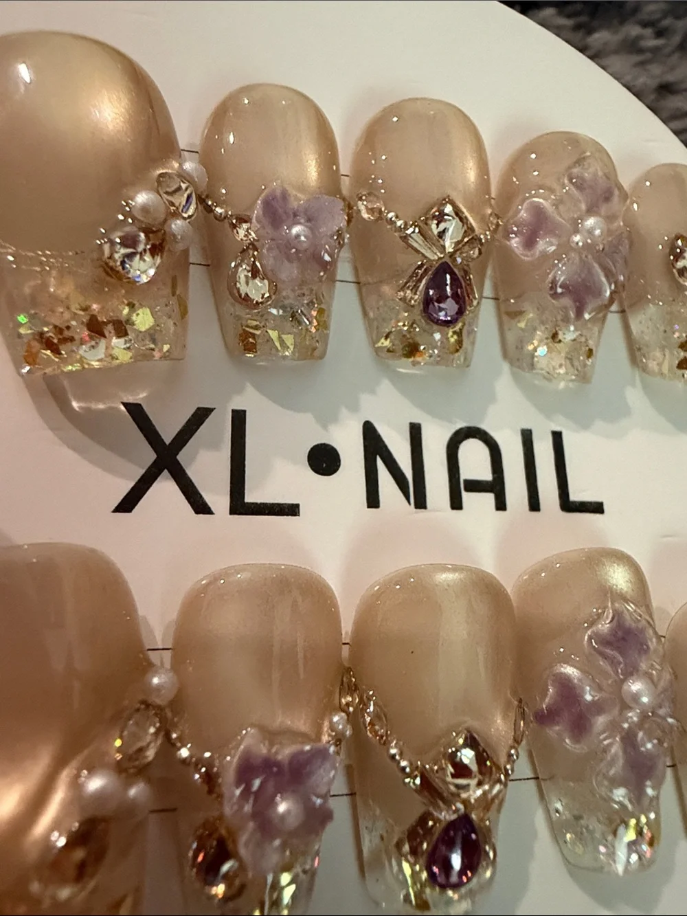 Pearl Beige handmade acrylic Press-On Nail Set with lavender Floral Accents